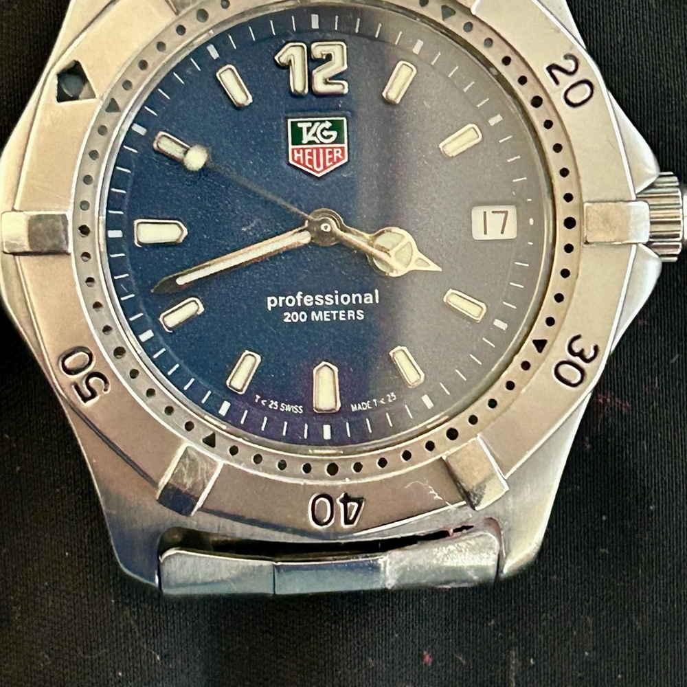 Gorgeous Tag Heuer Watch Professional 200 stainless steel 7.5” water resistant - Picture 3 of 8